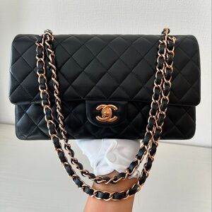 SOLD 🔥🔥 ! Chanel 21B Medium Black Lambskin Classic Flap Rose Gold Hardware, RARE